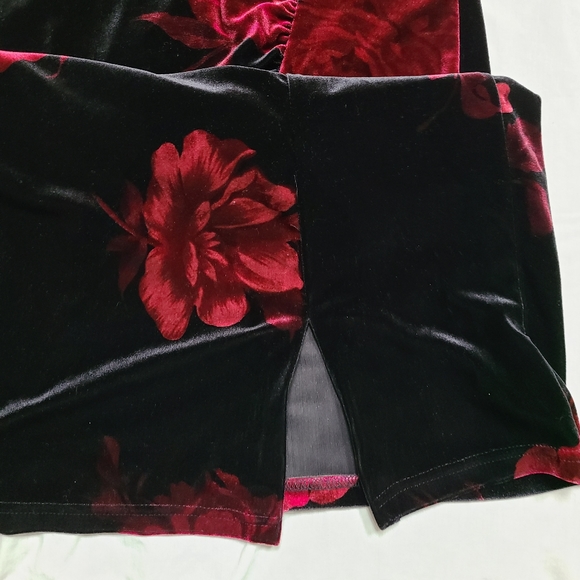 Robbie Bee Vintage Velvet Floral 90s Bodycon Dress - Picture 5 of 5